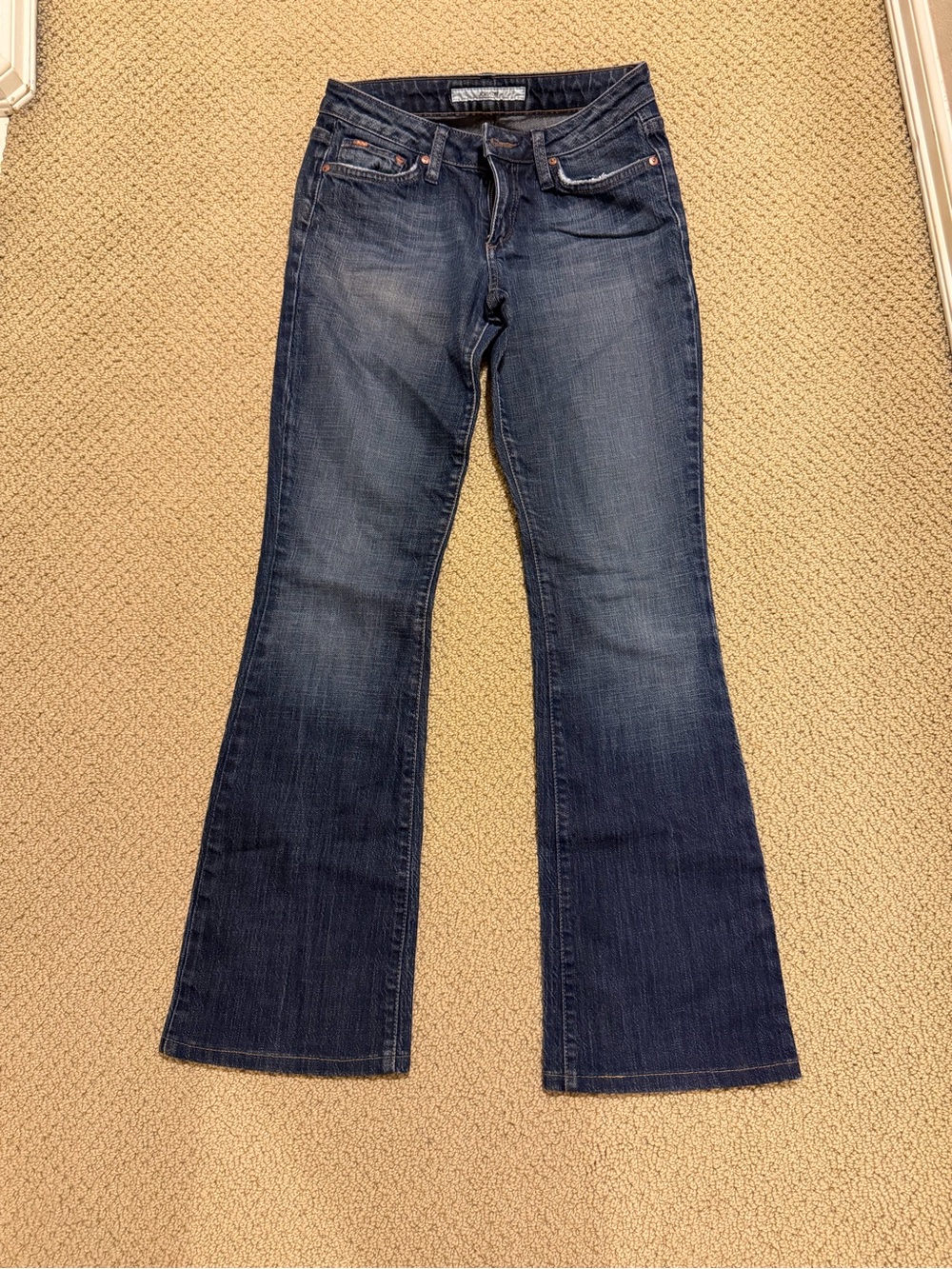 Joe’s Boot Cut Denim Jeans Pants Zipper Enclosure (Women’s Waist 26)